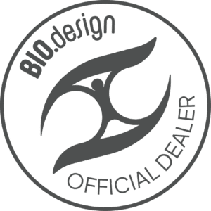 Sceau officiel BIO.design "OFFICIAL DEALER" gris foncé. Logo abstrait représentant un humain stylisé entouré de formes organiques.